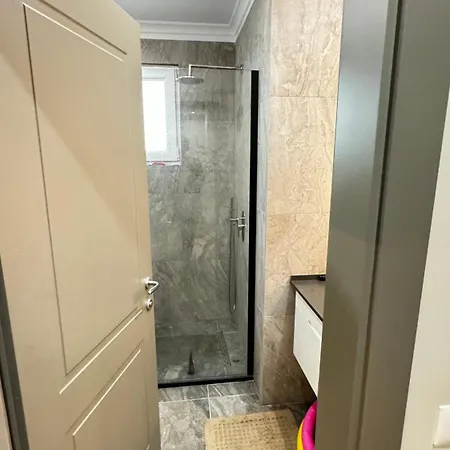 Apartamento Apartment's Golem (Tirana)