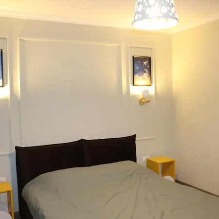 Apartment's Apartamento Golem (Tirana)